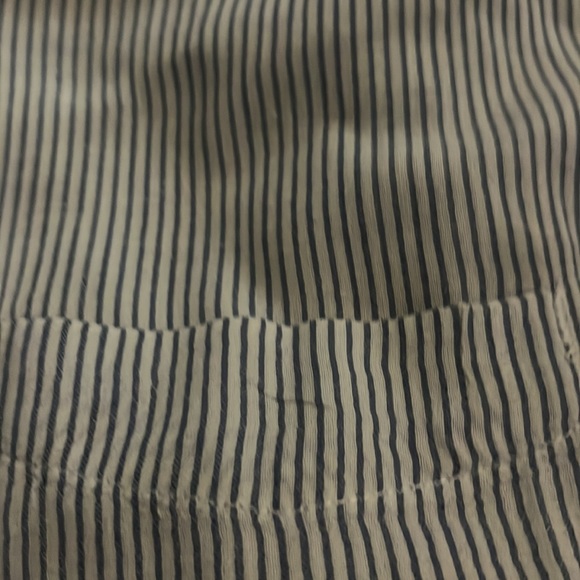 Button down - Picture 4 of 4